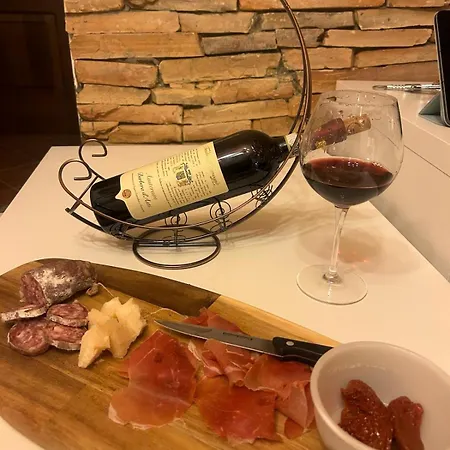 Penzion Al Vicolo Uno Montemagno (Piedmont)